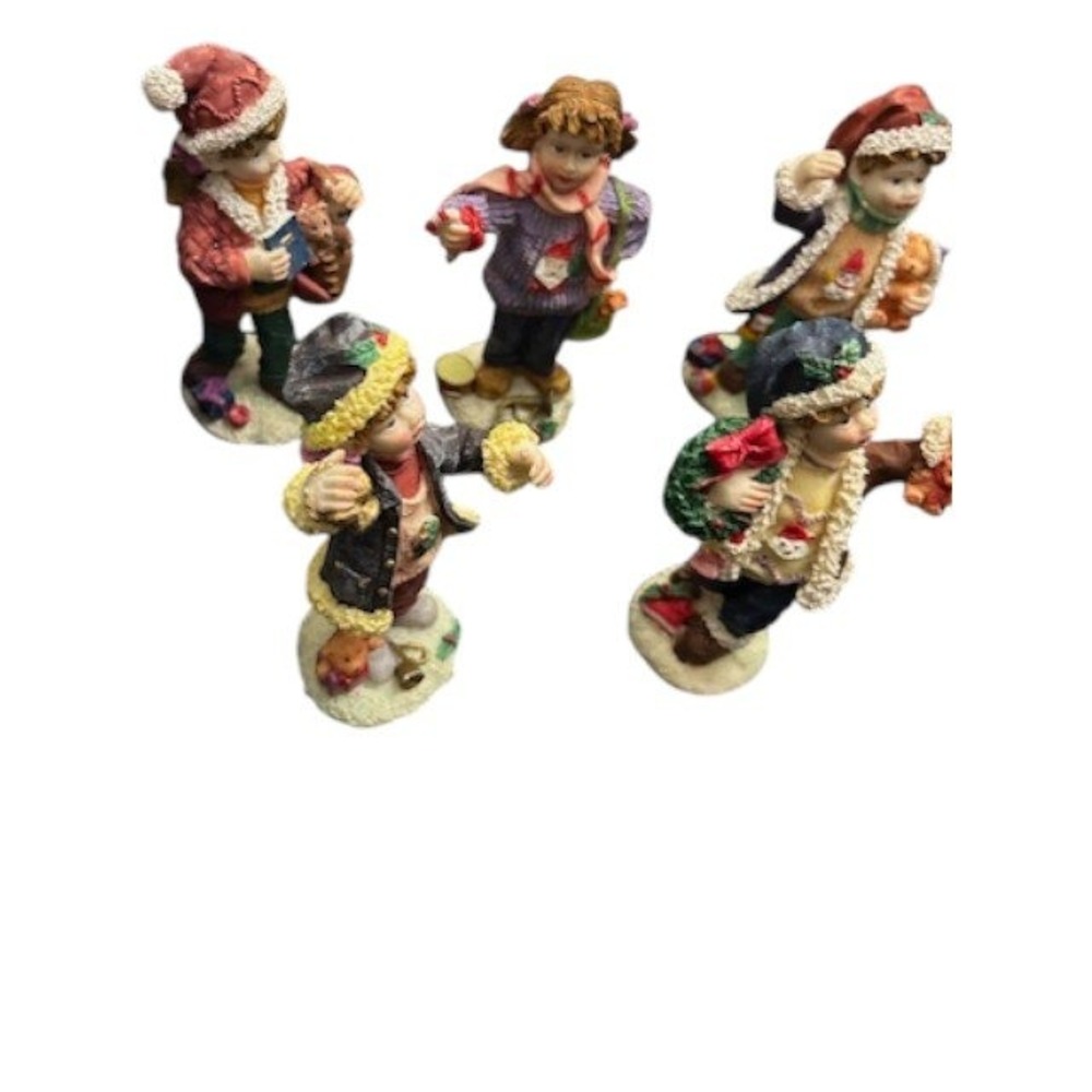 Set of‎ 5 Children Christmas Figurines Winter Scene Holiday Decor Collection